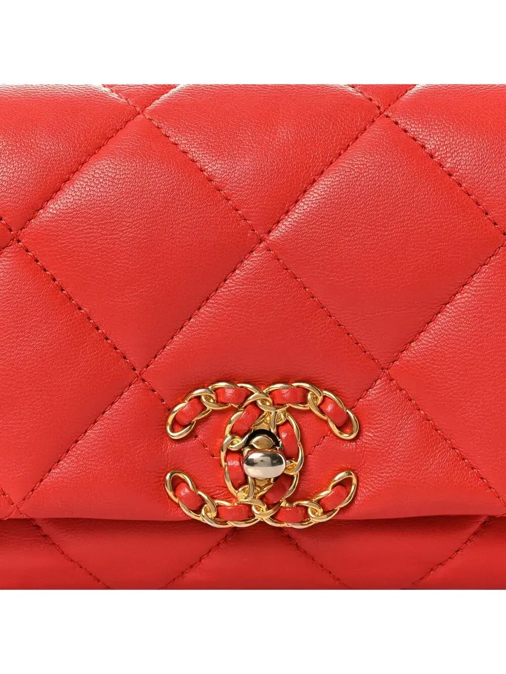 Lambskin Quilted Chanel 19 Waist Bag #322691C18B